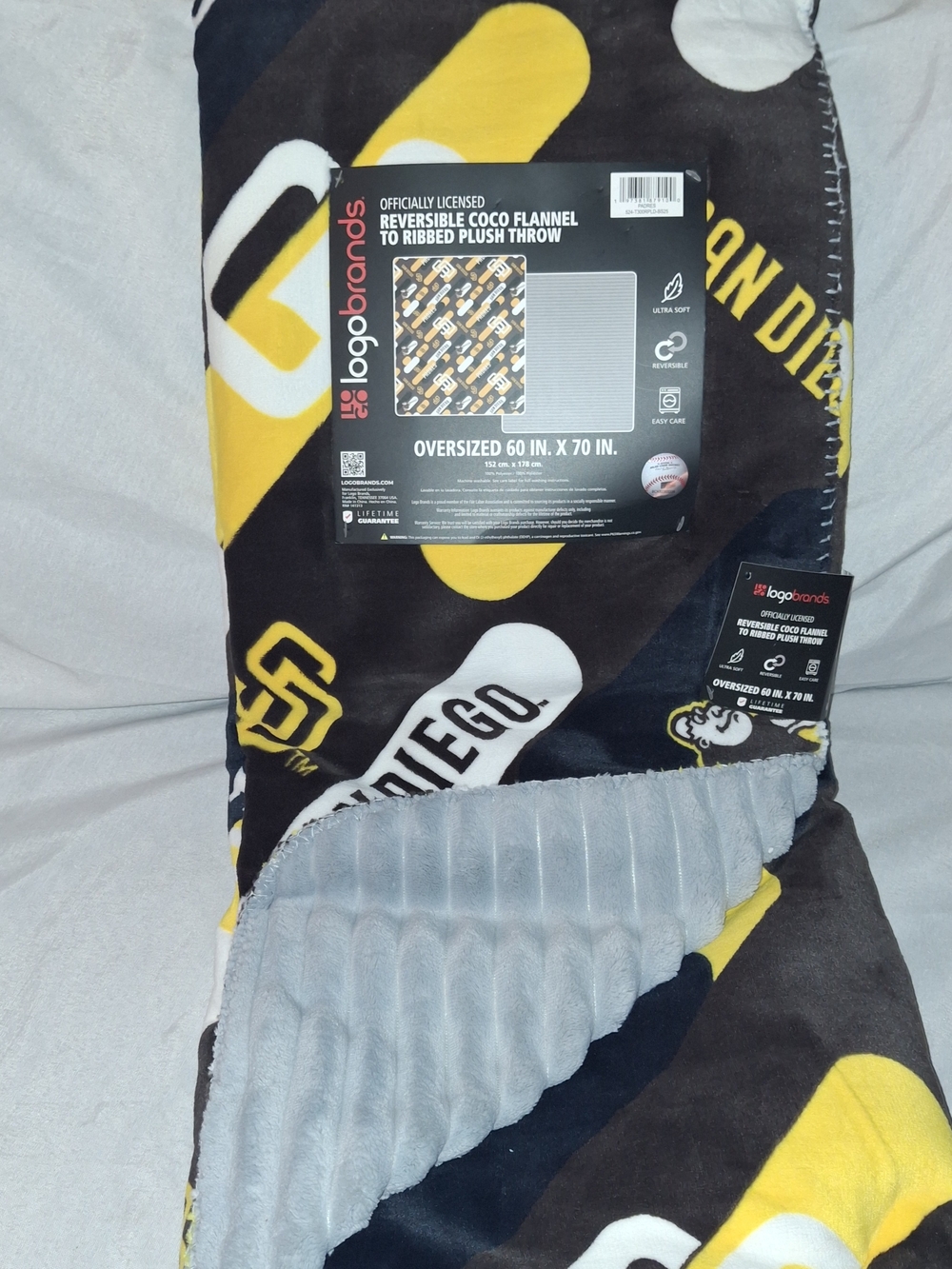 LogoBrands MLB San Diego Padres Reversible Plush Throw Blanket